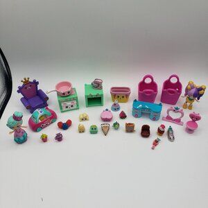 Shopkins Figures Plus Accessories Mixed Lot Seasons Moose Toys Dolls Car / D3